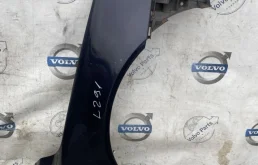 Крыло правое для Volvo S80 2009 года на фотографиях