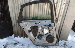 Дверь задняя левая для Audi A4 2013 года на фотографиях