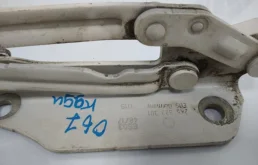 Петля капота левая для Volkswagen Caddy на фотографиях