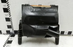 Корпус воздушного фильтра для Ford Transit 2018 года на фотографиях