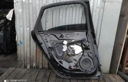 Дверь задняя левая для Audi A4 2013 года на фотографиях