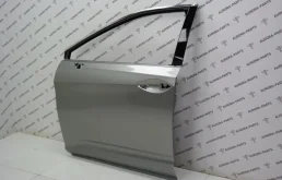 Дверь передняя левая для Lexus RX 2022 года на фотографиях