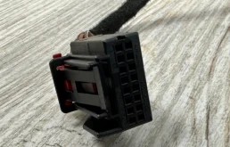 Зеркало заднего вида (в салоне) для Volkswagen Touareg 2013 года на фотографиях