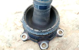 Карданный вал задний для Mitsubishi Pajero 2011 года на фотографиях