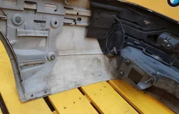 Бампер задний для Mercedes-Benz C class 2004 года на фотографиях