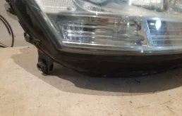 Фары для Mercedes-Benz M class 2006 года на фотографиях