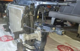 Панель радиатора (телевизор) для Audi A4 2003 года на фотографиях