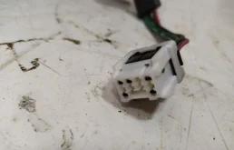 Фонарь левый для Nissan X-Trail 2001 года на фотографиях