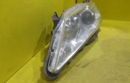 Фара левая для Toyota Camry 2014 года на фотографиях