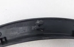 Молдинг крыла передний левый для Nissan X-Trail 2022 года на фотографиях