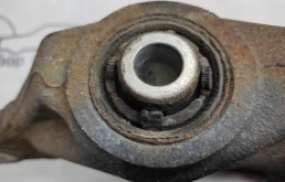 Качающийся рычаг левый для Mercedes-Benz M class на фотографиях