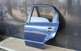 Двери для Suzuki SX4 2015 года на фотографиях