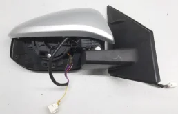 Зеркало боковое правое для Toyota RAV4 2014 года на фотографиях