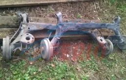 Задняя балка для Volkswagen Polo 2010 года на фотографиях