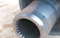 Карданный вал передний для Mitsubishi Pajero 2015 года на фотографиях