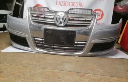 Бампер передний для Volkswagen Jetta 2009 года на фотографиях