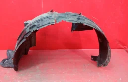 Подкрылок передний левый для Nissan X-Trail 2017 года на фотографиях