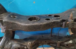 Задний подрамник для Nissan Murano 2011 года на фотографиях