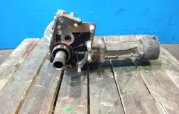 Раздатка для Toyota RAV4 2002 года на фотографиях