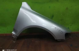 Крыло правое для Volkswagen Touareg 2002 года на фотографиях