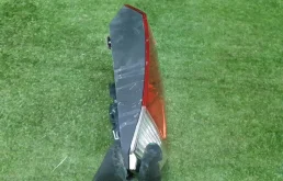 Фонарь внутренний левый для Toyota Land Cruiser 2021 года на фотографиях