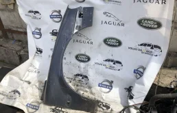 Крылья для Volvo S80 2002 года на фотографиях