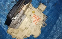 Центральный замок для Volkswagen Passat 2005 года на фотографиях