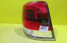 Фонарь внешний правый для Toyota Land Cruiser 2018 года на фотографиях