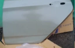 Дверь задняя правая для Hyundai Solaris 2016 года на фотографиях