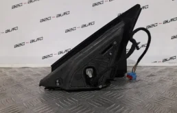 Стекла и зеркала для Volvo S40 2012 года на фотографиях