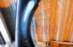 Крылья для Volkswagen Passat 2002 года на фотографиях