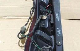 Фонарь внешний левый для Nissan X-Trail 2007 года на фотографиях