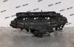 Впускной коллектор для Volkswagen Passat 2008 года на фотографиях