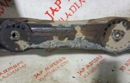 Задний подрамник для Volkswagen Tiguan 2013 года на фотографиях