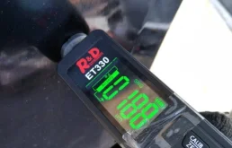 Крылья для Toyota Land Cruiser 2008 года на фотографиях