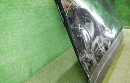 Дверь передняя левая для Volkswagen Touareg 2014 года на фотографиях