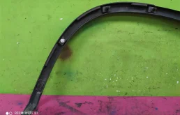 Расширитель арок задний правый для Volkswagen Tiguan 2011 года на фотографиях