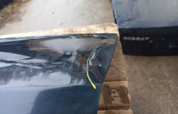 Крышка багажника для Audi A4 2002 года на фотографиях