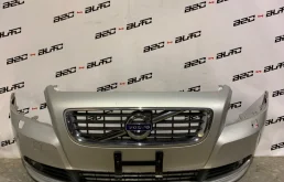 Бампер передний для Volvo S40 2012 года на фотографиях