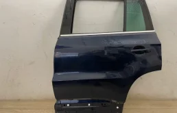 Дверь задняя левая для Volkswagen Tiguan 2007 года на фотографиях