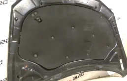 Капот для Volkswagen Passat 2007 года на фотографиях