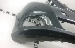 Бампер передний для Mercedes-Benz Vito 2010 года на фотографиях