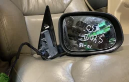 Зеркало боковое правое для Volvo S40 2012 года на фотографиях