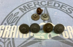 Крыло правое для Mercedes-Benz S class 2009 года на фотографиях