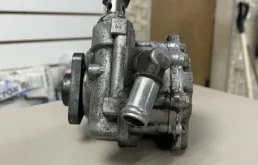 Насос ГУР для Audi A4 2001 года на фотографиях