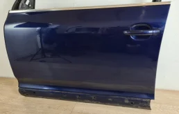 Дверь передняя левая для Volkswagen Touareg 2005 года на фотографиях