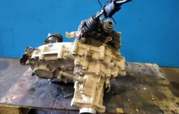 Раздатка для Mitsubishi L200 2009 года на фотографиях