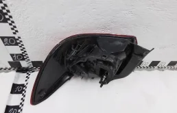 Фонарь левый для Renault Logan 2008 года на фотографиях