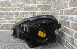 Фара правая для Porsche Macan 2015 года на фотографиях