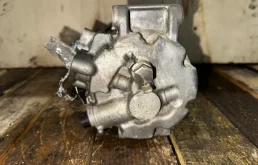 Компрессор кондиционера для Lexus RX 2016 года на фотографиях